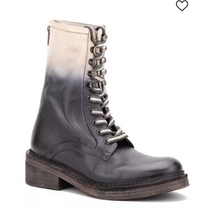 Vintage Foundry Black Fade lace up boots size 9.5